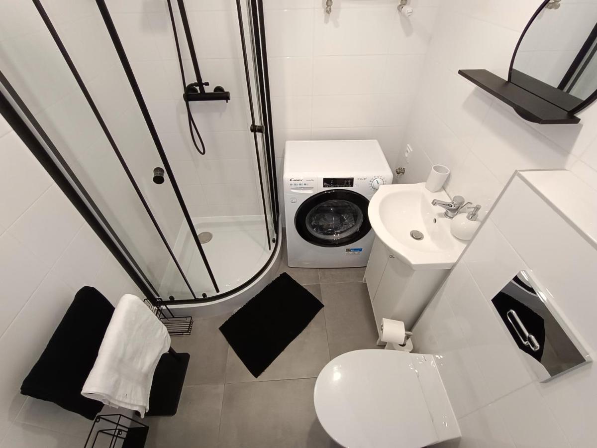 Bursztynowy Apartament タルノフスキェ・グルィ エクステリア 写真