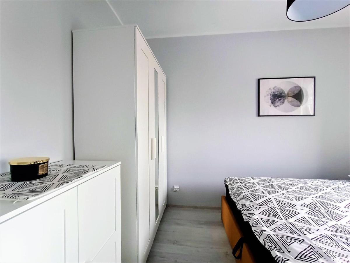 Bursztynowy Apartament タルノフスキェ・グルィ エクステリア 写真